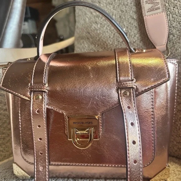 Michael Kors Bags Michael Kors Manhattan Medium Crackled